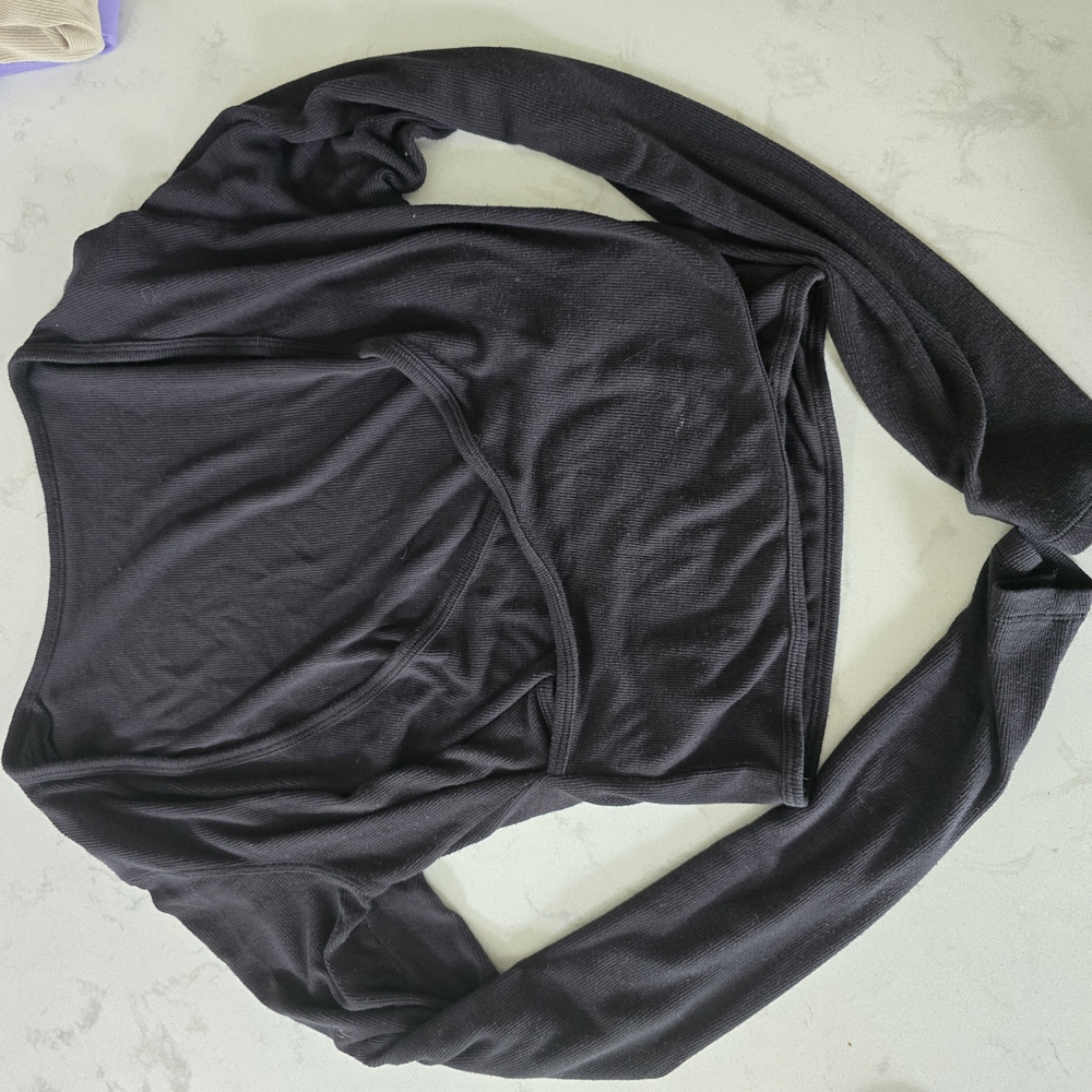 2x Lululemon Crisscross Long Sleeve Crop